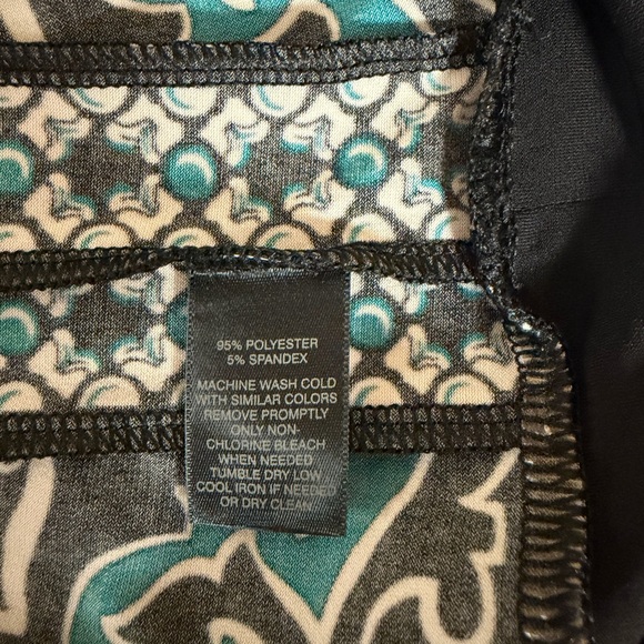 4/$15 White House Black Market Black and Teal Long Sleeve Dress - Picture 6 of 6